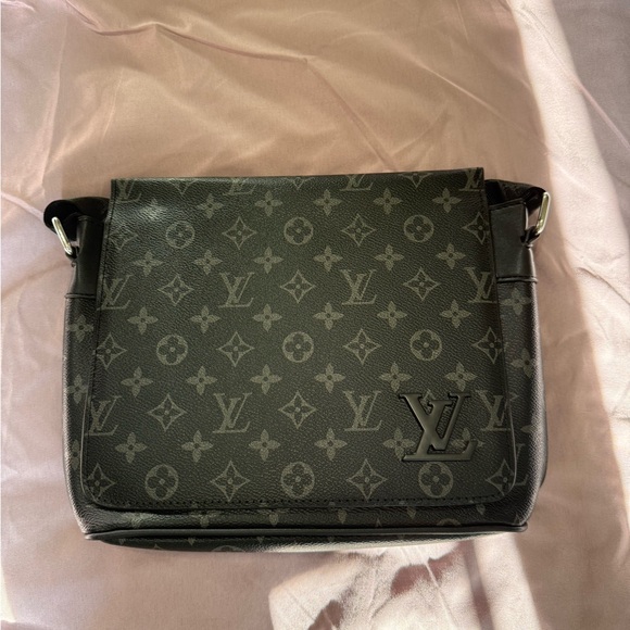 Louis Vuitton Dark Gray Monogram Messenger Bag - Picture 1 of 3
